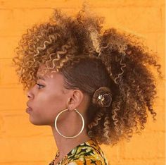 Cute and Curly Mohawks   - 23 Mohawk Hairstyles For When You Need To Channel Your Inner Rockstar Mohawk Braided Hairstyles, Fro Hawk, Groom Hairstyle, Natural Hair Mohawk, Long Mohawk, Mohawk Hairstyles For Women, Short Mohawk, Braided Mohawk Hairstyles, Knot Hairstyles