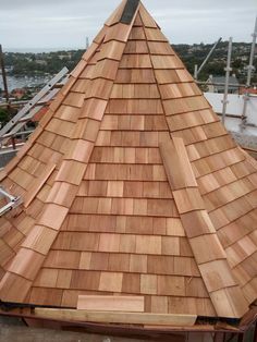 a wooden roof that has been made out of wood