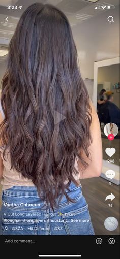 V Shaped Haircut Wavy Hair, Long Layered V Shaped Haircut, Long Layers V Shaped Cut, V Cut Wavy Hair, Long Layers With Curtain Bangs Thick Wavy Hair, Longhair Haircut Straight, V Cut Medium Length Hair, Long V Haircut With Layers, V Layered Haircut Medium