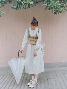 Korean Spring Outfits, Japanese Fashion Women, Boyish Style, Whimsical Fashion, Fashion 101, Japanese Outfits, Mori Girl, Japan Fashion