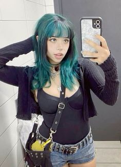 Hair Color Streaks, Peinados Fáciles Para Cabello Corto, Favorite Hairstyles, Hair Inspo Color, Aesthetic Hair, Green Hair, Pretty Hairstyles, Blue Hair