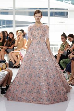 Delpozo S/S 2016 Pink Wedding Gowns, Formal Evening Wear, Red Carpet Outfits, Spanish Fashion, Blush Bride, Indian Outfit, Summer 2016