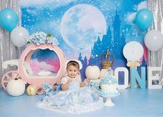 Ideas! Fiesta temática La Cenicienta Cinderella Theme Cake, Castle Pumpkin, Cinderella Theme, Cinderella Birthday Party, Cinderella Cake, Cinderella Dress, 1st Birthday Cake Smash, Cinderella Party, Cinderella Birthday