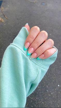 Cute Nails Turquoise, Summer Gel Nails Turquoise, Turquoise Nails Designs Ideas, Summer 2024 French Tip Nails, Nails Almond Turquoise, Aqua Blue Almond Nails, Flashy Nails Summer, Teal Nails Almond Shape, Turquoise Nails Summer