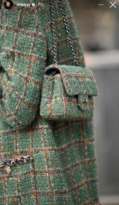 Tweed Two Piece, Winter Mood Board, Tweed Bag, Style At A Certain Age, Jacket Sewing, Tweed Jackets, Sewing Alterations, Couture Embroidery