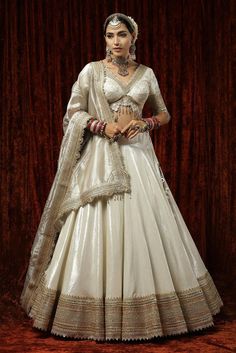 Embellished Lehenga, Chanderi Lehenga, Dori Work, Chanderi Dupatta, Bridal Lehenga Designs, Latest Bridal Lehenga, Wedding Lehenga Designs