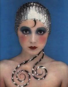 * Mary Quant Makeup, 1920s Drag Makeup, Vaudeville Aesthetic, Fit Portfolio, Maquillage Goth, Look Gatsby, Barbara Hulanicki, 1920s Makeup, Sarah Moon