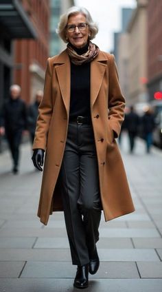 Women Coats Winter, Outfits Over 50 Women, 60 Fashion Woman, Fashion Over 60, Outfit Ideas For Winter, 60 Outfits, Over 60 Fashion, Quality Over Quantity, Older Women Fashion