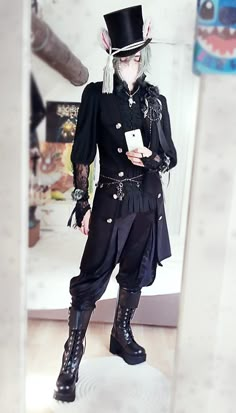 Bought new boots for my Ouji outfits. Jfashion Male, Ouji Fashion Male, Ouji Style, Moda Steampunk, Dark Fairycore Outfits, Ouji Fashion, Dark Fairycore, Fashion Male