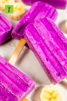 Dragonfruit Banana Popsicles (just 3-ingredients) Summer Popsicle Recipes, Banana Popsicles, Fruit Banana, Vegan Ice Cream Recipe, Fruit Popsicles, Easy Meals For Kids, Easy Lunch Recipes, Popsicle Recipes