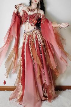 Flexible Dancer, Goddess Clothes, Dancer Clothes, Chinese Princess Dress, Fashion Design Classes, Dancer Dress, Chinese Princess, Dancer Costume, Ancient Chinese Dress