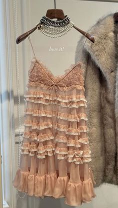 Frilly Clothes Aesthetic, Zimmerman Dress Aesthetic, Chloe Style Outfit, Diy New Years Outfit, Fairy Aesthetic Fashion, Frilly Outfits Aesthetic, Flamboyant Chic, Faerie Aesthetic Outfit, New Year’s Party Outfit