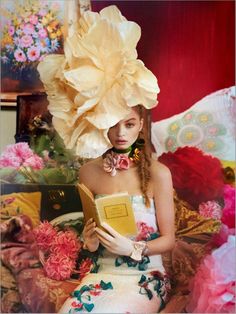 Flowers Fashion, Floral Fashion, Beauty And Fashion, 인물 사진, Strike A Pose, Flower Fashion, Mode Inspiration, Flowers Photography, Colorful Fashion