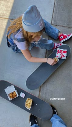 Skater Fits, Skater Girl Aesthetic, Skateboarding Aesthetic, Skate Vibes, Skater Vibes, Skateboard Aesthetic, Skate And Destroy, Skateboard Photography, Skate Girl