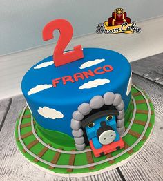 a thomas the train birthday cake for two year old