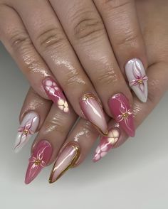 Materials: gel nail, long stiletto tips Greetings and welcome to my store. Hope you find a style you like. ✋🙆I only work with high-quality materials to create sturdy & long-lasting luxury press on nails that you can trust on. My nails will last for:1- 2 days using adhesive tab (provided with the nail set) 2- 3 weeks using nail glue. You can reuse all of the nails multiple times if you take care of them. Follow the instructions provided with the nail set. 💮Please follow the instruction size mea Kutek Disney, Unghie Sfumate, Guys Fashion, Pretty Toe Nails, Grunge Nails, Summery Nails, Girly Acrylic Nails, Really Cute Nails, Nail Swag