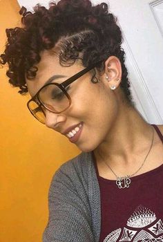 Short Hairstyles Black Women Curly Pixie Cuts Black Women, Pixie Cuts Black Women, Short Haircuts For Black Women, Haircut Styles For Women, Haircuts For Black Women, Short Haircut Styles, Curly Pixie Cuts, Very Short Haircuts, Cool Short Hairstyles