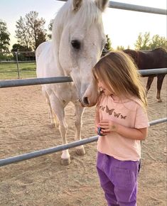 Amber Fillerup Clark, Amber Fillerup, Gifts For Girlfriend, Horse Gifts, Family Goals