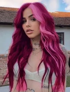 Bright Spring Hair Color 2024: Embrace Vivacity and Style Bright Spring Hair Color, Red And Pink Hair, Hair Color 2024, Spring Hair Color Ideas, Balayage Styles, House Of Colour, Types Of Hair Color, V Hair, Perfect Hair Color