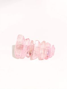 This classic hair clip is made out of pink quartz, mounted onto our non slip alligator clip. The hair clip is approximately 2" x 1". Each quartz is unique in shape and color. Handmade in USA. Gold Leaf Headband, Turquoise Chandelier, Kid Hair, Bohemian Headband, Pink Hair Clips, Classic Hair, Handmade Hair Clip, Quartz Pink, Toddler Headbands