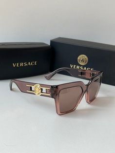 Brand new Versace VE4458 Brown Square Sunglasses. Brown to pink gradient square frames with brown lenses and gold medusa emblems on bridge and legs. 100% UVA/UVB Protected lens. Measures 54-19-135.Retail price $414. Comes with box, case, cloth, and all papers. Gucci Luxury Aviator Sunglasses With Uv Protection, Luxury Designer Shield Sunglasses For Evening, Luxury Gucci Sunglasses For Spring, Michael Kors Luxury Modern Sunglasses, Luxury Mirrored Rectangular Shield Sunglasses, Luxury Gucci Tortoiseshell Sunglasses, Versace Furniture, Queen Style, Versace Gold