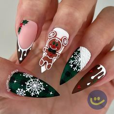 Nail Christmas, Nail Art Noel, Mickey Nails, Festive Nail Designs, Holiday Nail Designs, Cute Christmas Nails, Sweater Nails