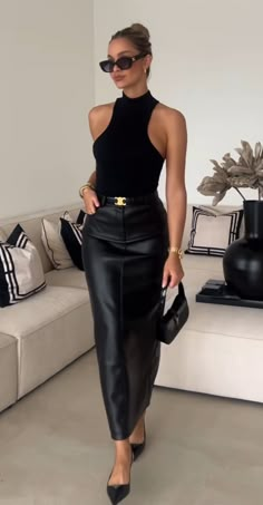 Emily In Paris Work Outfits, 40 Something Fashion, Sophisticated Outfits For Women, Suberversive Aesthetic, Steak Dinner Outfit Ideas Women, Sleek Outfits For Women, Business Chic Outfits Professional Women, Formal Dinner Outfits For Women, Portugal Street Style