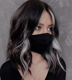 Hair Color Underneath, Peekaboo Hair, Hair Color Streaks, Hair Streaks, Hair Dye Colors, Hair Inspiration Color, Hair Inspo Color, Hair Color For Black Hair, Grey Hair