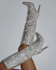 Glitter Boots Aesthetic, Glitz And Glam Shoes, Silver Boots Aesthetic, Vegas 21st Birthday Outfit, Glitter Heels Aesthetic, Star Girl Outfit Ideas, Silver Girl Aesthetic, Glitter Boots Outfit Night, Silver Party Aesthetic