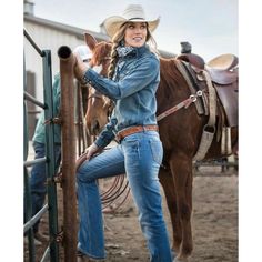 Ella Slade Cowgirl Outfits For Women, Cute Cowgirl Outfits, Cowgirl Pictures, Rodeo Girls, Cowgirl Style Outfits, Cowgirl Look, Cowgirl Outfit