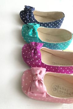 Toddler Girl Shoes Baby Girl Shoes Soft Sole Shoes by BitsyBlossom Easter Shoes, Polka Dot Shoes, Baby Rosa, Infant Shoes, Toddler Girl Shoes, Mia 3, Shoes Handmade, Shoes Soft, Shoes Pink