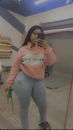 Ariana Fletcher, Aesthetic Baddies, Lounge Outfits, Chill Fits, Poses Para Fotos Sexis, Chill Outfits, Classy Casual Outfits, Curvy Women Jeans, Mirror Pics