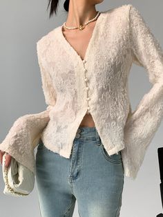 V-Neck Ruffle Long Sleeve Blouse Estilo Soft, Y2k Fall Outfits, Ruffle Long Sleeve Blouse, Fit Clothes, Jeans Overall, Fits Clothes, Jeans Cargo, Long Midi Dress, Ruffle Long Sleeve