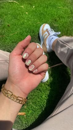 Kylie Nails, Retro Nails, Gelish Nails