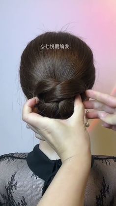 Simple Updos For Medium Hair Tutorial, Quick Wet Hairstyles, Simple Hairstyles For Long Hair, Wet Hairstyles, Fine Hair Updo, Running Late Hairstyles, Chignon Simple, Easy Updos For Medium Hair