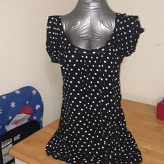 Never Worn Dress! Super Cute, Size Medium Reminds Me Of A Pin Up Doll Would Be Cute If You Added A Belt To It 60s Polka Dot Dress, Pin Up Doll, 60s Black Mini Dress, Fitted Polka Dot Vintage Dress, 1960s Clothes, Fitted Retro Polka Dot Vintage Dress, Girly Goth, Vintage Polka Dot Mini Dress, Loose Clothes