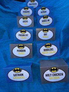 batman birthday party favors with free printables for the kids to make their own name tags