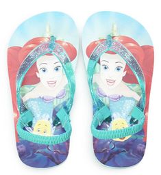 Girl’s Toddler The Little Mermaid Glitter Sandals Size M. Shipped with USPS First Class. Girl Face Painting, Ariel And Flounder, Toddler Beach, The Little Mermaid Ariel, Disney The Little Mermaid, Minimalist Fashion Casual, Mermaid Glitter, Little Mermaid Ariel, Glitter Sandals