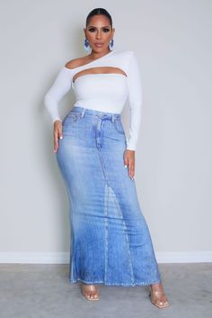 Elevate your casual look with our Melanie Denim-Effect Print Mermaid Hem Skirt. This maxi skirt features a plain pattern with a denim-like print, adding a touch of casual sophistication to your outfit. Crafted from knitted fabric, it offers both comfort and style. With a high waistline and mermaid hem, it accentuates your figure while maintaining a trendy silhouette. The skinny fit design adds a modern twist, making it perfect for everyday wear. Pair it with your favorite top for a chic and effo Jean Mermaid Skirt, Blue Fitted Mermaid Skirt, Mermaid Denim Skirt, Fitted Mid-rise Denim Skirt With Frayed Hem, Denim Mermaid Skirt, Distressed High-rise Fitted Denim Skirt, Outfit Denim, Mermaid Skirt, Hem Skirt