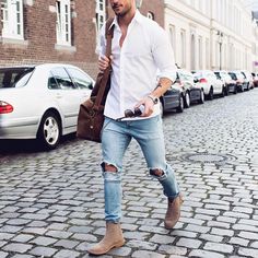 By @magic_fox perfect #style [ http://ift.tt/1f8LY65 ] Men's Street Style, Mode Casual, Italian Outfits, Fashion Man, Men's Bags, Urban Wear, Fashion Life, Man Style