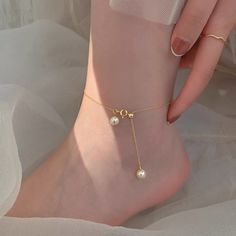 💖 This beautiful pearl anklet features  adorable freshwater pearl and makes a perfect gift for that special person in your life: mom, sister, daughter, in-law, bridesmaids, maid of honor, and more! ♥ This anklet made by AAAA luster high quality freshwater pearl. Simple and classic pearl anklet handmade with 14k gold filled chain. Also there is a 14K gold filled 4mm stopper bead (silicone inside) to make anklet adjustable up to 10 inches.  Materials - One AAAA-quality freshwater pearl with very high luster flawless surface. - Pearl size 6mm-7mm - Chains: 14K Gold Filled/ adjustable up to 10 inches - 4mm 14K Gold Filled stopper bead 14k gold filled jewelry benefits: 1. Anti-allergic unless you are allergic to gold. 2. Affordable alternative to real solid gold. 3. High quality for life long Gold Pearl Anklets As Gift, Gold Pearl Anklets For Gift, Dainty Pearl Gold Anklets, Gold Pearl Anklet With Pearl Charm, Gold Anklets With Pearl Charm As Gift, Gold Anklets With Pearl Charm For Gift, White Anklets With Pearl Charm As Gift, Elegant Adjustable Chain Anklet As Gift, Gold Dainty Anklets With Pearl Charm