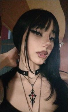 #latinastiktok #emo #latinabaddiepfp #aesthetic #grunge #polandgirl #jujutsukaisen #gothgirl #altgirl Emo Latina, Goth Asian, Asian Latina, Aesthetic Grunge