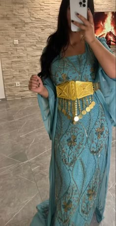 Kurdish Dress Aesthetic, Kurdish Culture, Kurdish Dress, Arab Dress, Kurdish Clothes, Outfits Muslim, Army Couple Pictures, Moroccan Fashion, Mode Abaya