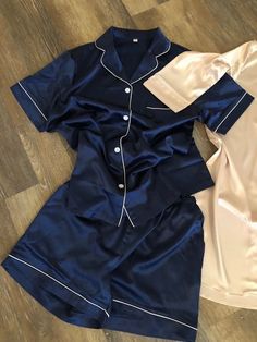 Silk Loungewear, Satin Pajamas Set, Pajamas Aesthetic, Bridesmaid Pjs