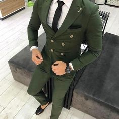 This is an Evergreen Double Breasted Suit by the design studio crafted from high quality fabric and imported materials. Our products are handcrafted by experienced tailors who make sure the that the stitching is precise, lining is proper and the overall product is sturdy enough to not go out of shape for more than a few years. Also all our products have extra margins in their length, sleeves, sides so it's easily alterable if your size changes after some time. To see more available colors and de Double Breasted Suit Men, Classy Suits, Dress Suits For Men, Green Suit, Fashion Suits For Men, Slim Fit Suit, Groom Suit, Wedding Suits Men, Mens Fashion Suits