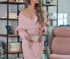 New Me Ideas, Women Christmas Outfits, Sweater Dress Outfits, Classy Inspiration, Teaching Sewing, Sweater Skirt Set, Pull Rose, Women Long Cardigan, Dress Feminine