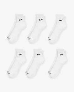 Nike Socks Women, Nike Ankle Socks, Nike Shocks, White Nike Socks, Barbie Doll Set, Bf Gifts, Nike Socks, Birthday Wishlist, Black White Fashion