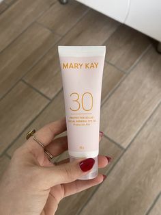 Imagenes Mary Kay, Flamingo Party, Protector Solar, Beauty Stuff, Mary Kay, Flamingo, Solar, Skin Care, Marketing