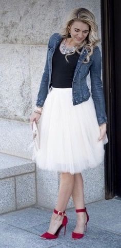 Ivory Tulle Skirt, Mode Country, Diy Tulle Skirt, Tulle Outfit, Tulle Mini Skirt