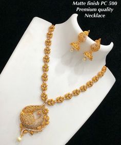 Simple Haram Designs Gold, Gold Jewelry Outfits, Gold Jewelry Simple Necklace